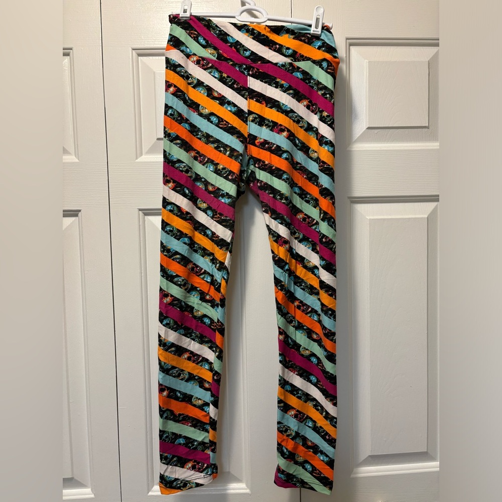 LuLaRoe leggings skulls